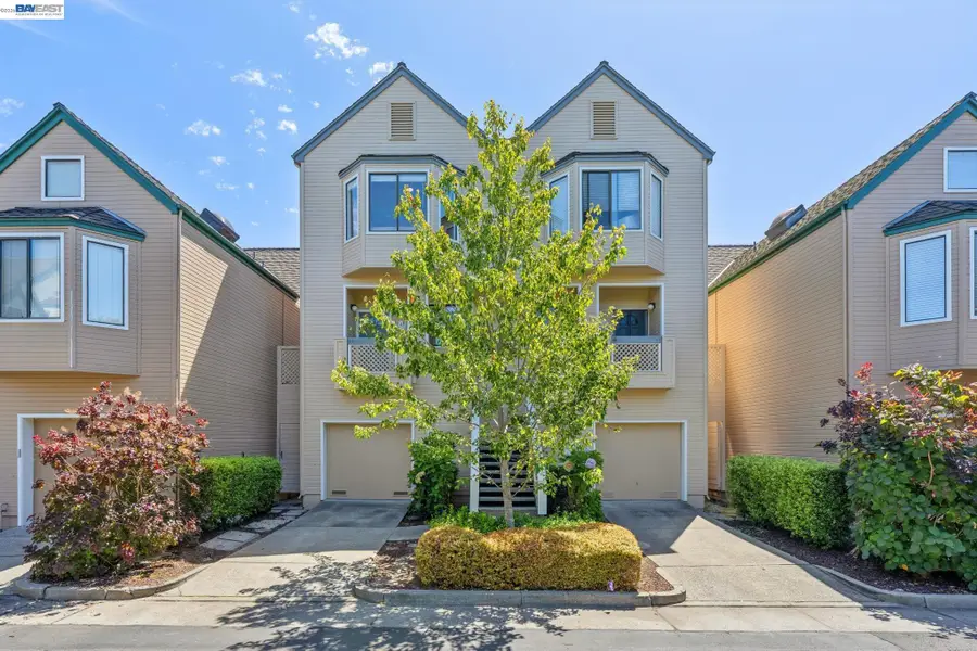 48 Invincible Ct  #F19, Alameda, CA 94501 - #2