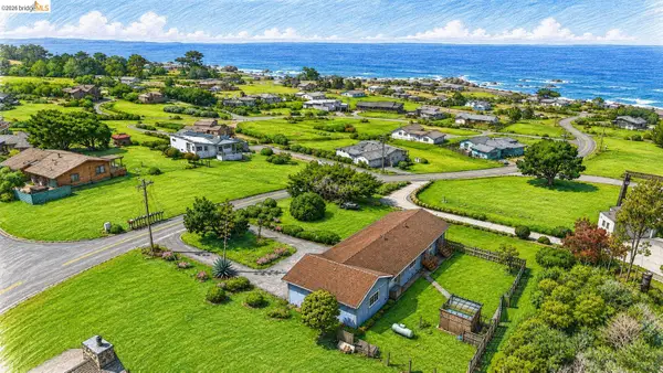 295 Los Santos Dr, BODEGA BAY, CA 94923