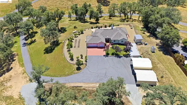 10141 BELL MOONEY RD, JAMESTOWN, CA 95327
