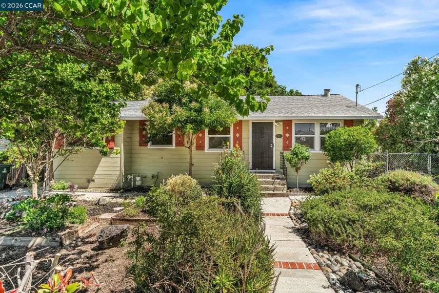 2072 Chalomar Rd, Concord, CA 94518 - #3