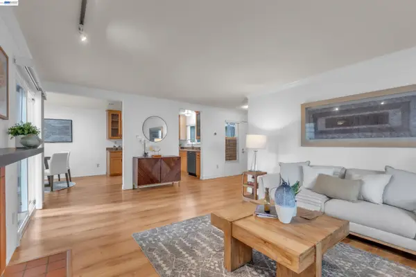 215 Whale Bone Ct, VALLEJO, CA 94591