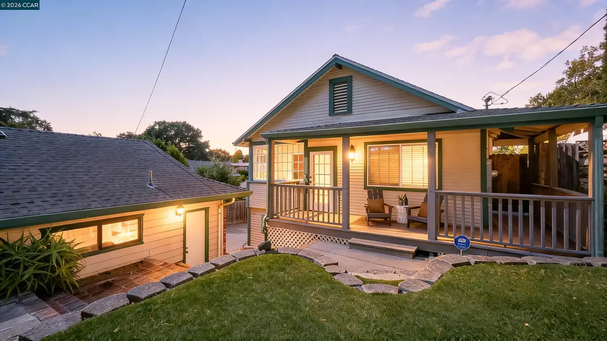 30 Bishop, Crockett, CA 94525 - #1