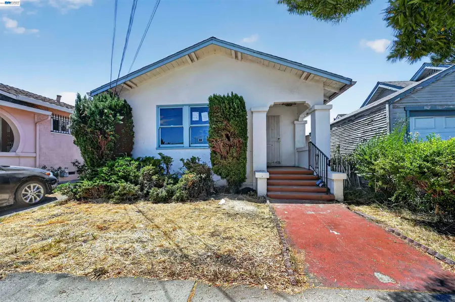 7015 Holly St, Oakland, CA 94621 - #2