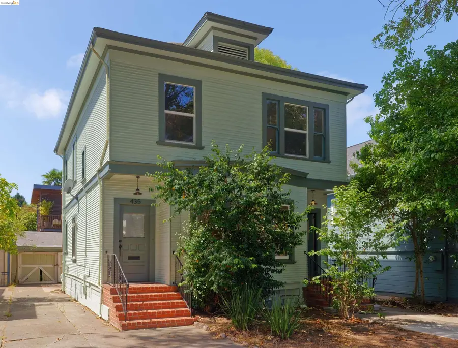 437 51St St, Oakland, CA 94609 - #2