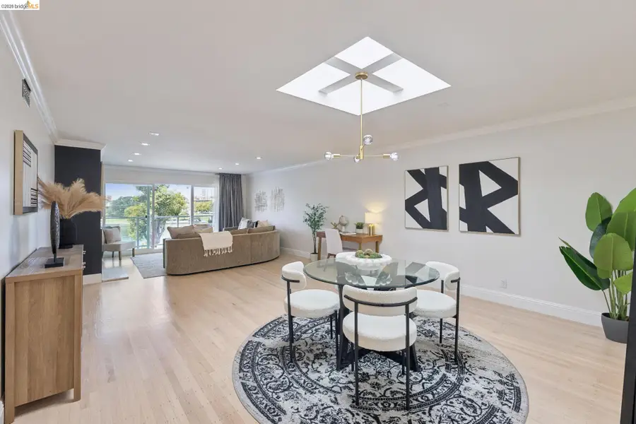2316 Lakeshore Ave  #8, Oakland, CA 94606 - #3