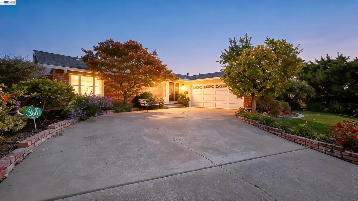 29940 Vanderbilt St, Hayward, CA 94544 - #1