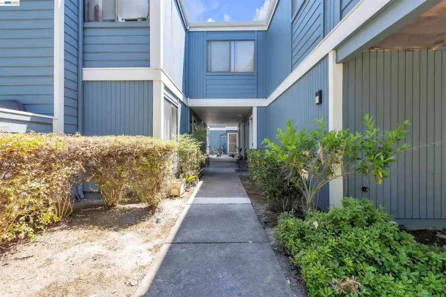 403 Olympus  #7, Hercules, CA 94547 - #2