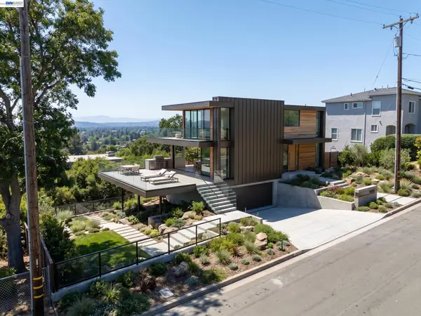 14643 Saturn Dr, CASTRO VALLEY, CA 94578