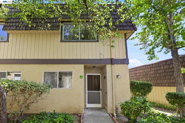 10401 Shaw St  #401, OAKLAND, CA 94605