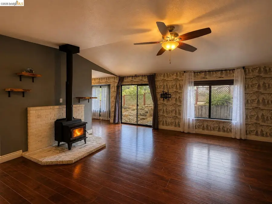 20663 Ferretti Rd, Groveland, CA 95321 - #3