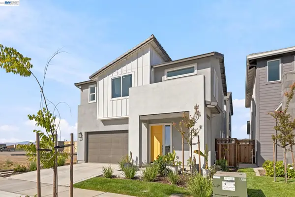 17693 Bushwick Lane, LATHROP, CA 95330