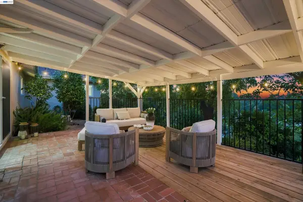 327 Kingston Ave, MARTINEZ, CA 94553