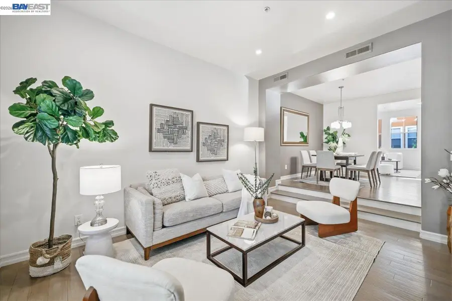 433 Camille Cir  #15, San Jose, CA 95134 - #3