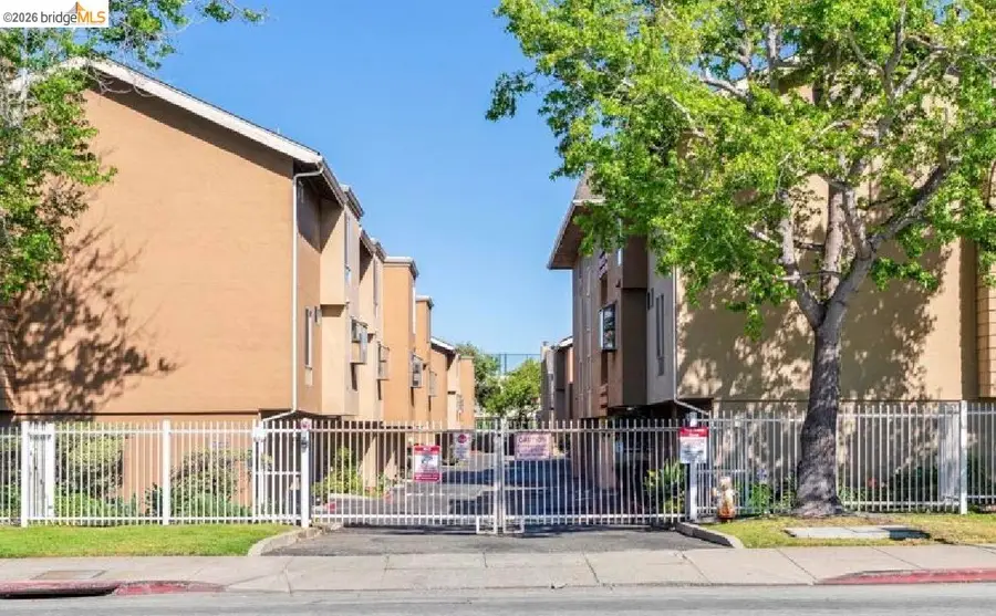 2121 Vale Rd  #17, San Pablo, CA 94806 - #2