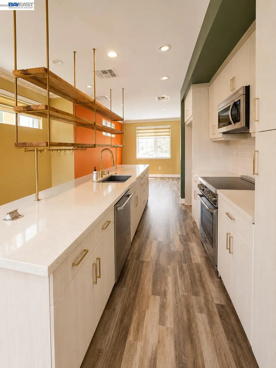 977 24Th St, Oakland, CA 94607 - #3