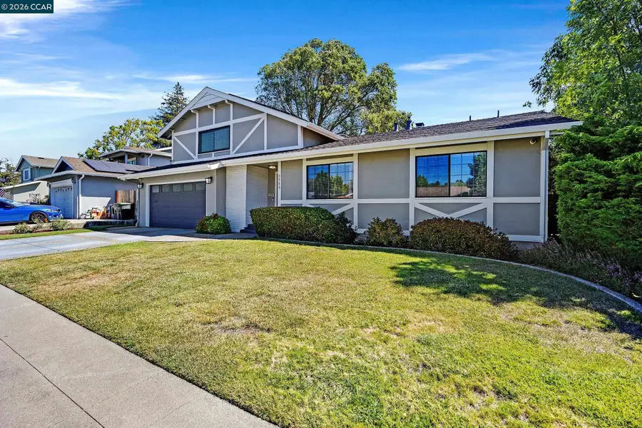 8569 Wicklow Ln, Dublin, CA 94568 - #2