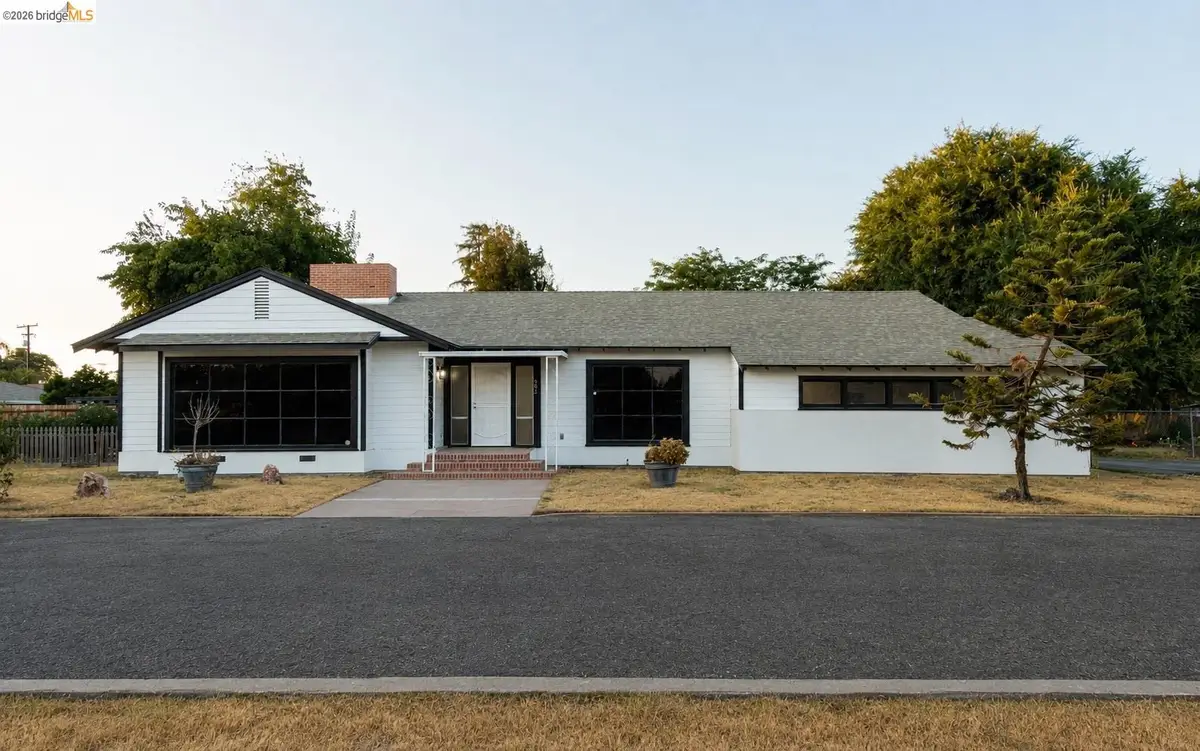 392 Grand AVE, Porterville, CA 93257 - #1