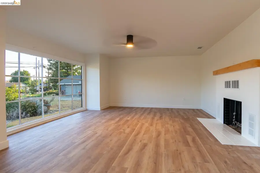 392 Grand AVE, Porterville, CA 93257 - #2