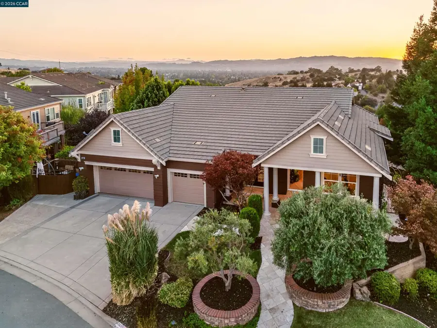4360 Kingswood Dr, Concord, CA 94518 - #3