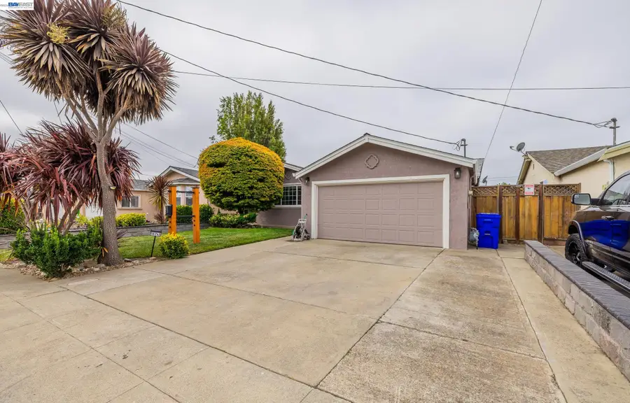 15743 Via Sorrento, San Lorenzo, CA 94580 - #2