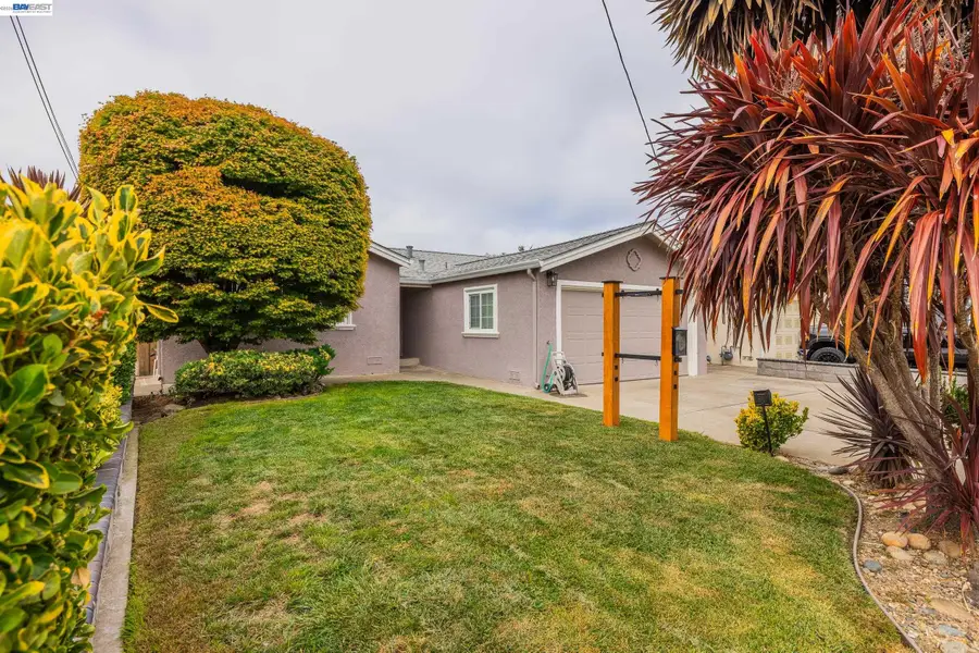 15743 Via Sorrento, San Lorenzo, CA 94580 - #3