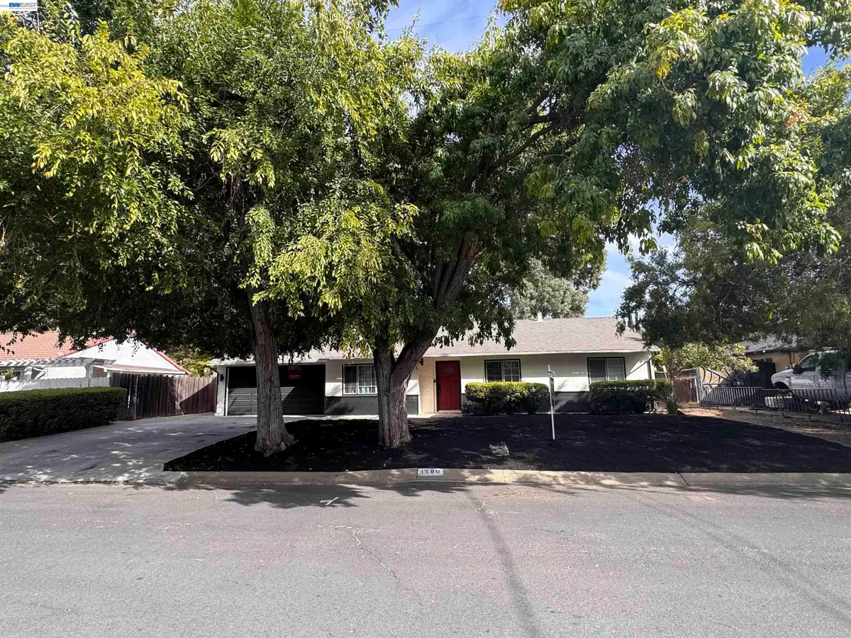 1580 Placer Dr, Concord, CA 94521 - #1