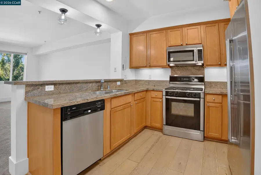 1310 Creekside Dr  #206, Walnut Creek, CA 94596 - #3