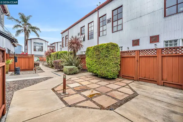 3116 Adeline St  #110, OAKLAND, CA 94608