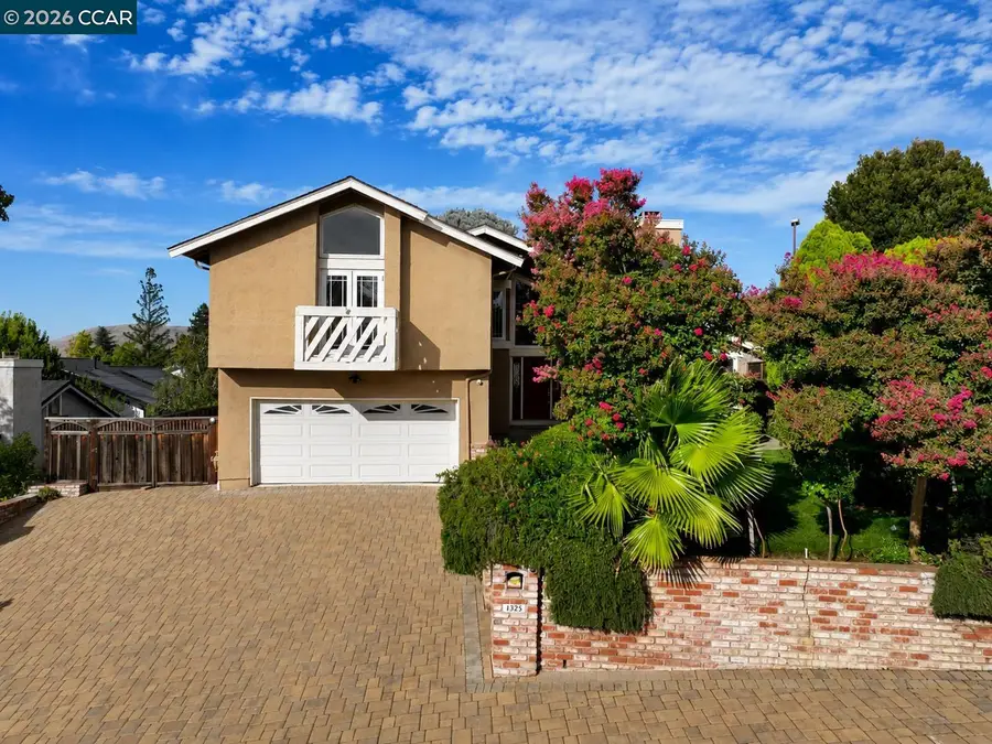 1325 New Hampshire Dr, Concord, CA 94521 - #2