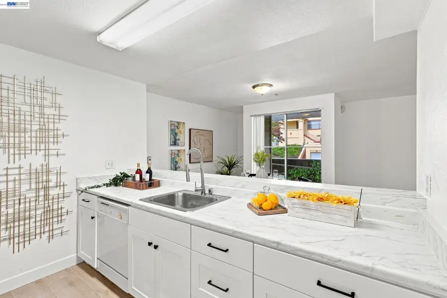 2901 Macarthur Blvd  #103, Oakland, CA 94602 - #2