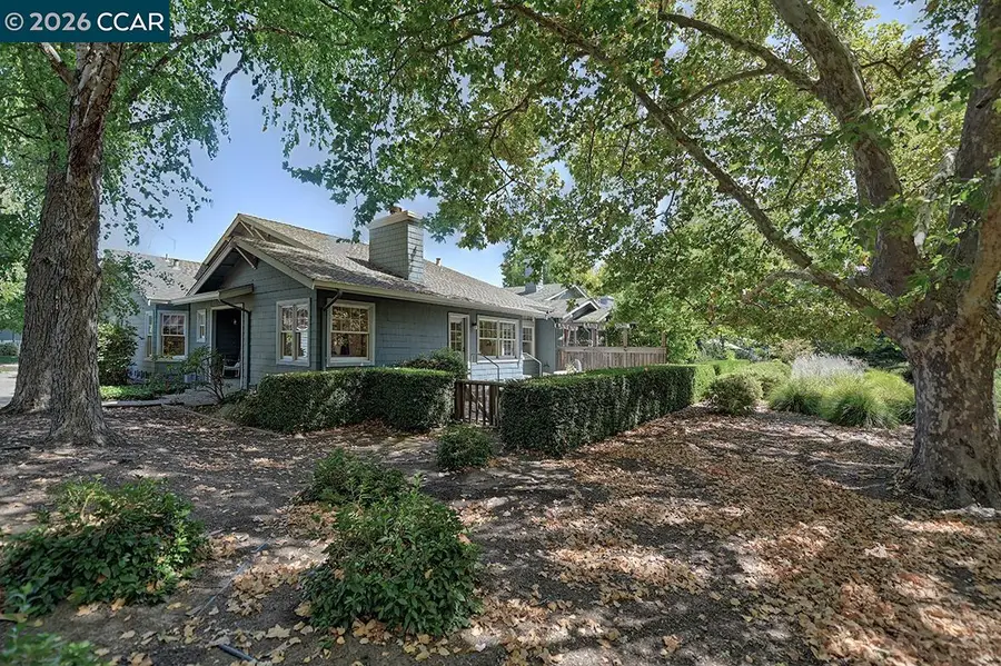 1923 Lakeshire Dr, Walnut Creek, CA 94595 - #2