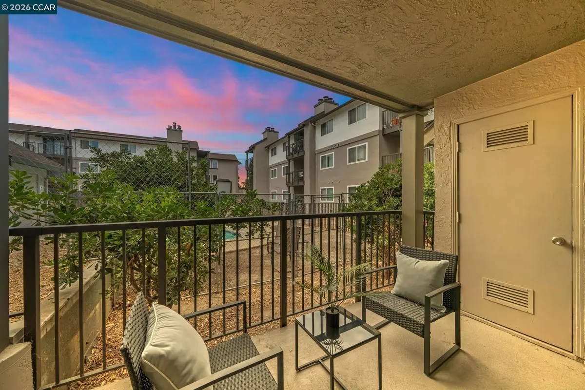 1318 B St  #105, Hayward, CA 94541 - #1