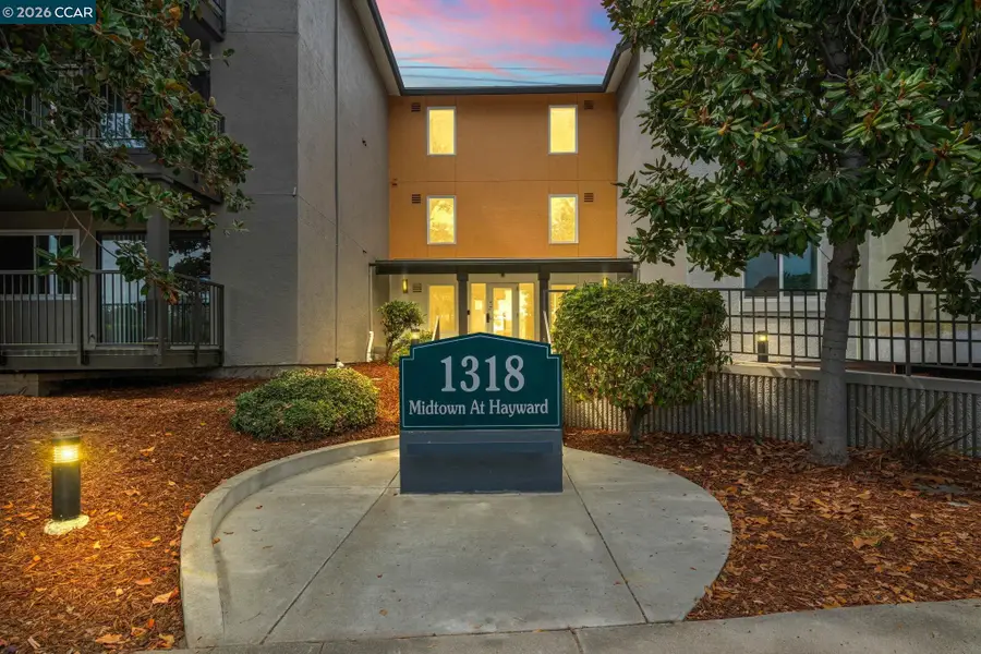 1318 B St  #105, Hayward, CA 94541 - #3