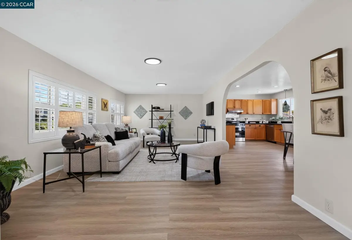 1883 Lynwood Dr, Concord, CA 94519 - #1