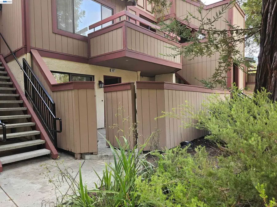 247 Warren Cmn, Fremont, CA 94539 - #3
