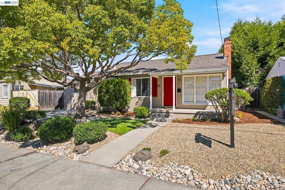 2220 Farley St, Castro Valley, CA 94546 - #1