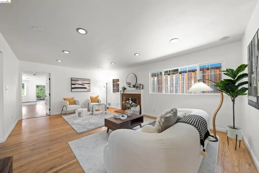 4833 Shetland Ave., Oakland, CA 94605 - #2
