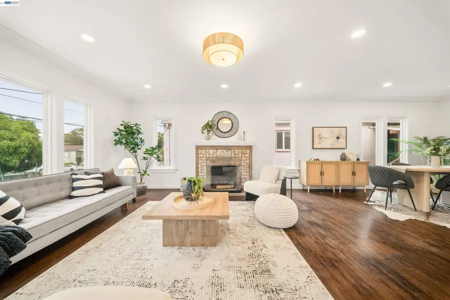 542 Adams St, Albany, CA 94706 - #3