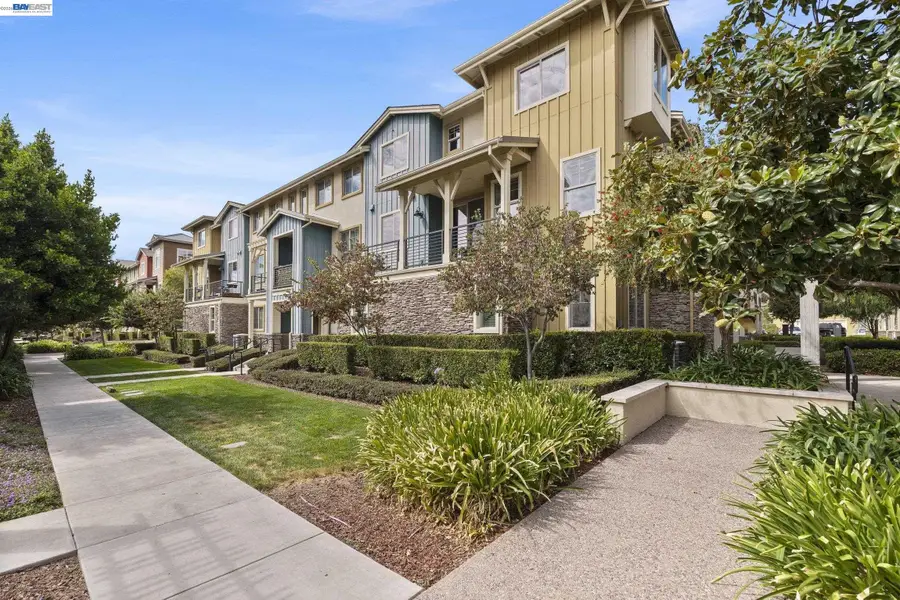 347 Basswood Cmn  #6, Livermore, CA 94551 - #2