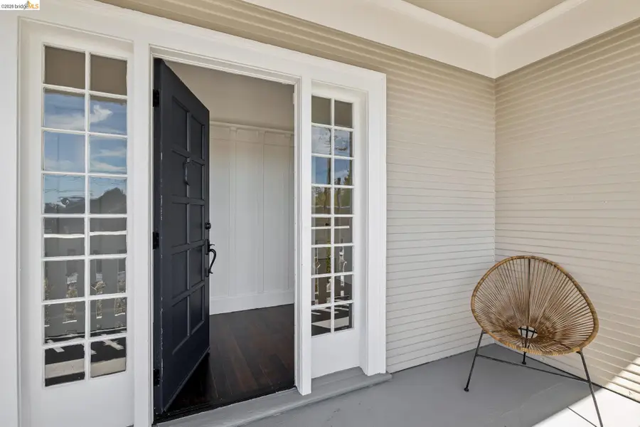 916 Arlington Ave, Oakland, CA 94608 - #2