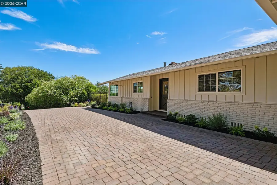 37 Chapel Dr., Lafayette, CA 94549 - #2