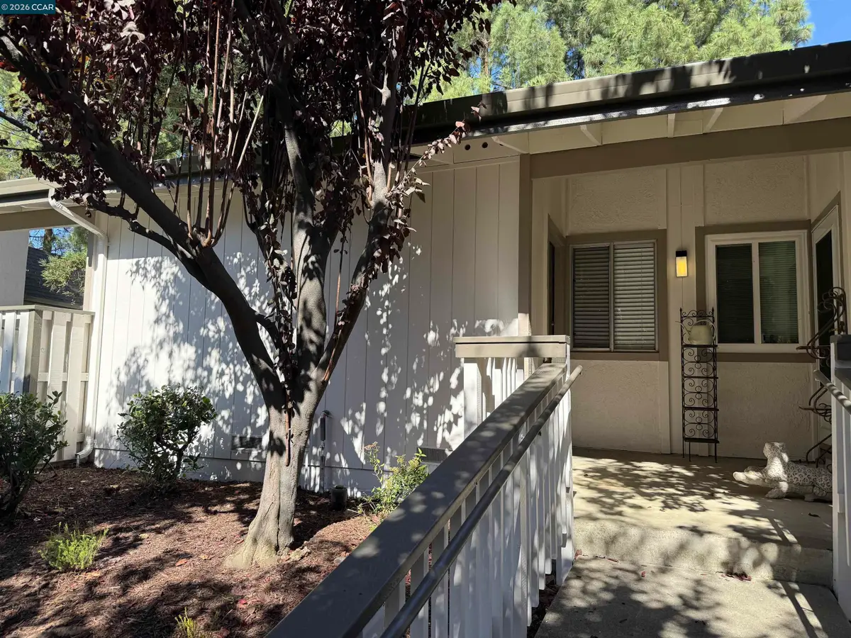 5425 Concord Blvd  #E4, Concord, CA 94521 - #1