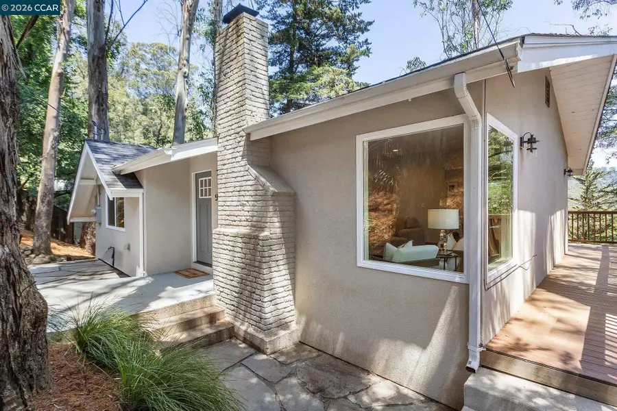5924 Balboa Dr, Oakland, CA 94611 - #3