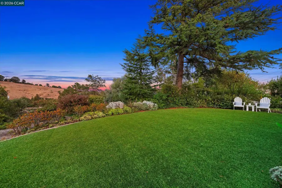 26 Ravenhill Ln, Moraga, CA 94556 - #2