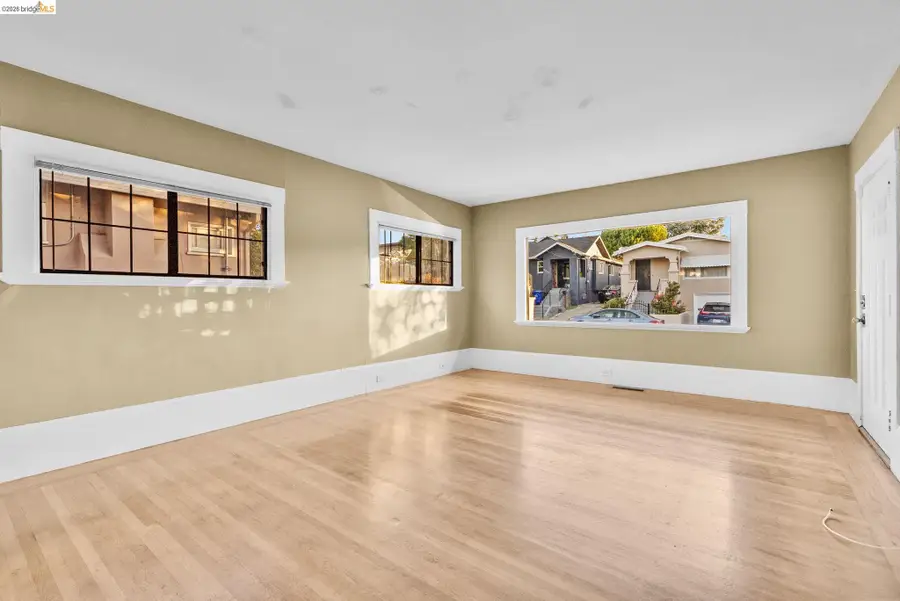 3275 Hyde, Oakland, CA 94601 - #3