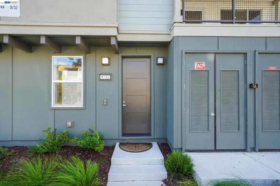 9732 Seawind Way, Newark, CA 94560 - #2