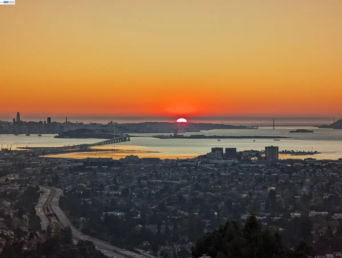 8 Starview Dr, Oakland, CA 94618 - #1