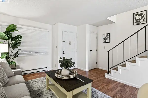 2205 San Antonio Ave  #F, ALAMEDA, CA 94501