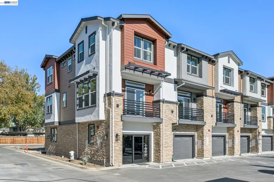 1216 Walters Ct, Concord, CA 94520 - #2