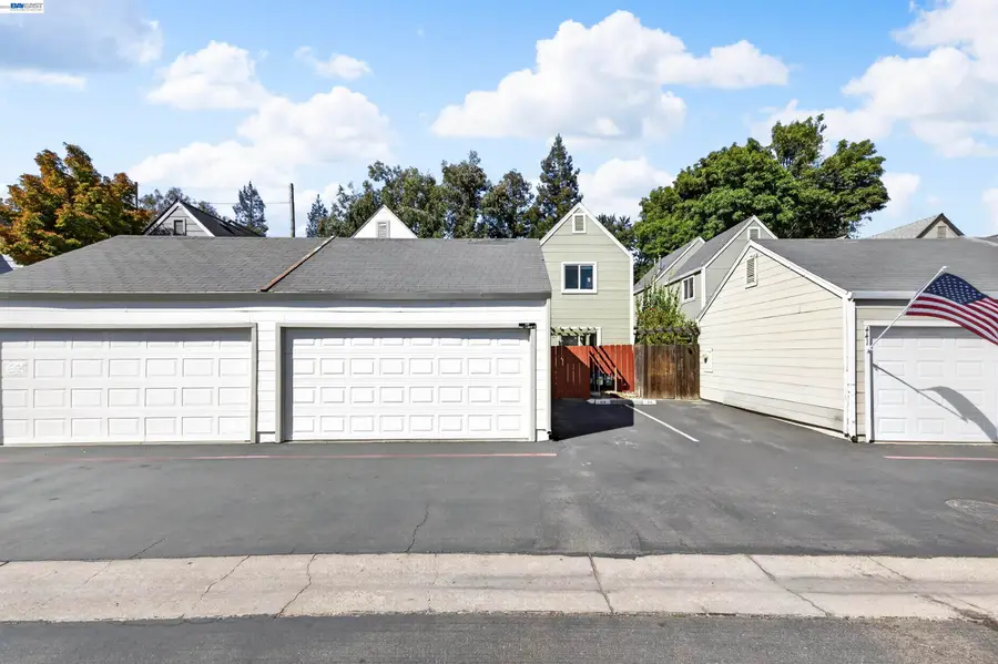 439 Golf Circle, Manteca, CA 95337 - #2